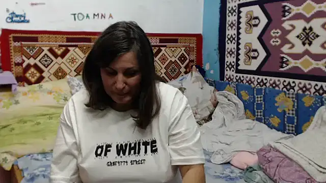 Snapshot of AdelineBlueEyes chatting on 10-02-25, 10:22 AdelineBlueEyes online show from 10-02-25, 10:22