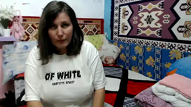 Snapshot of AdelineBlueEyes chatting on 10-19-25, 09:32 AdelineBlueEyes online show from 10-19-25, 09:32