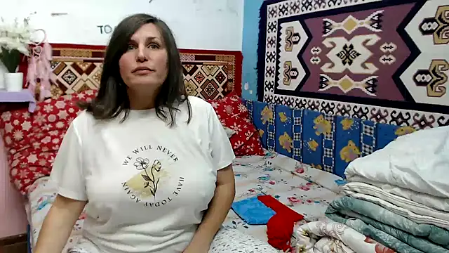 AdelineBlueEyes online show from 11-01-25, 10:50