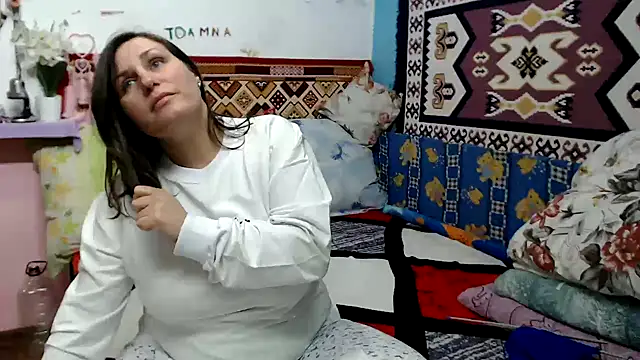 AdelineBlueEyes online show from 11-14-25, 11:20