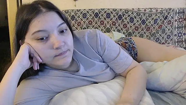 Snapshot of AlisaDevis chatting on 01-25-25, 11:02 AlisaDevis online show from 01-25-25, 11:02