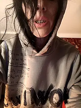 freyamoret online show from 12-18-24, 08:47