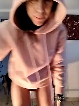 freyamoret online show from 01-25-25, 06:34