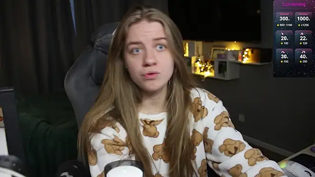 candy maggie online show from 12-24-24, 12:22