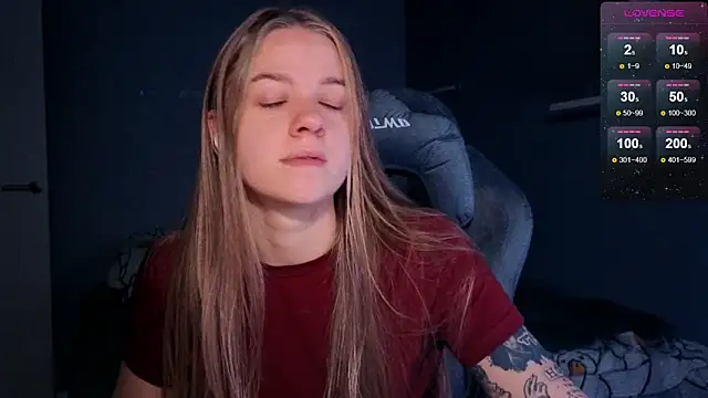 candy maggie online show from 10-04-25, 05:33