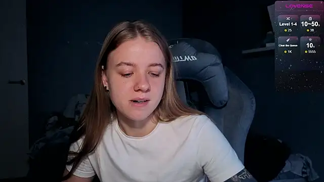 candy maggie online show from 11-12-25, 04:07