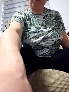 KristenVega online show from 02-17-25, 08:36