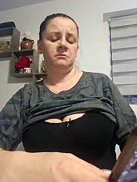 KristenVega online show from 03-19-25, 04:55