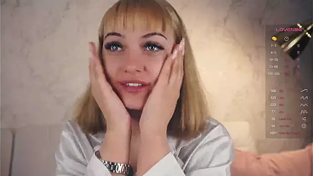 Snapshot of KateDolphin chatting on 02-19-25, 05:06 KateDolphin online show from 02-19-25, 05:06