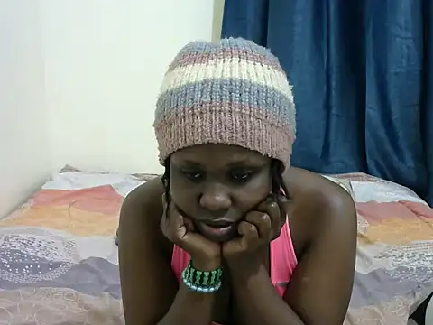 Snapshot of Kariselle- chatting on 02-28-25, 06:09 Kariselle- online show from 02-28-25, 06:09