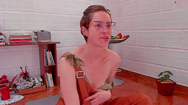 Snapshot of cuddlingbunny chatting on 01-18-25, 03:59 cuddlingbunny online show from 01-18-25, 03:59