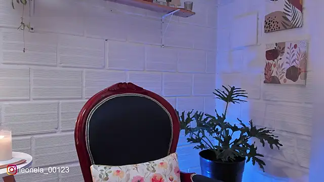 Snapshot of cuddlingbunny chatting on 07-12-26, 07:16 cuddlingbunny online show from 07-12-26, 07:16