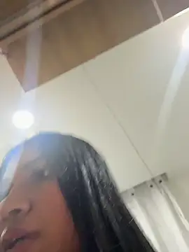 Snapshot of Barbiebrunette_ chatting on 10-18-25, 06:48 Barbiebrunette online show from 10-18-25, 06:48