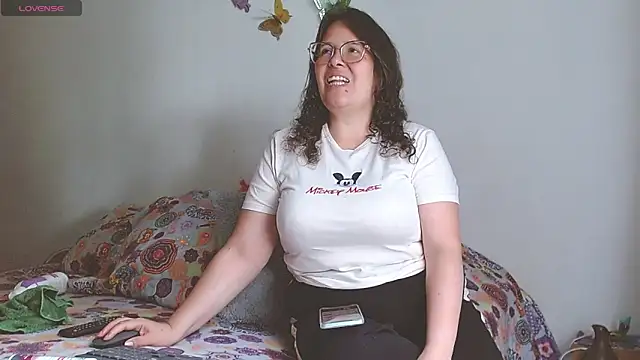 honeyhot paty online show from 01-04-25, 08:59