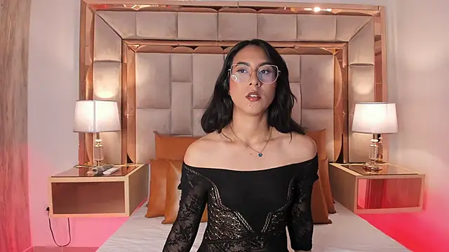 DaraBeckett online show from 12-19-24, 12:01