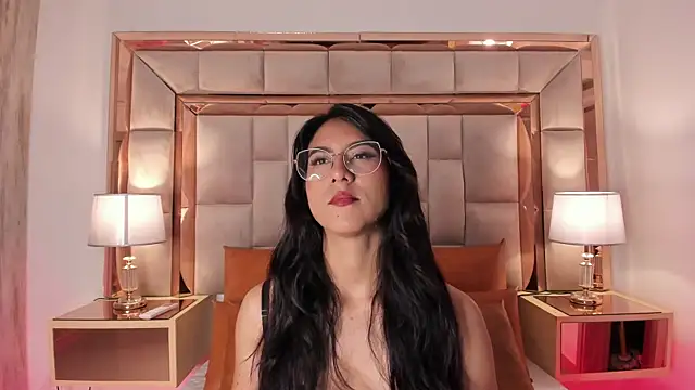 DaraBeckett online show from 12-26-24, 12:16