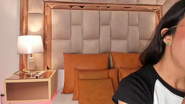 DaraBeckett online show from 01-30-25, 03:19