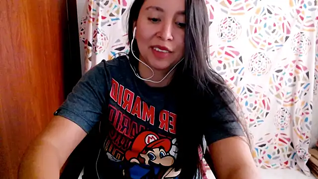 Snapshot of emely_sexx20 chatting on 03-02-25, 07:56 emely sexx20 online show from 03-02-25, 07:56