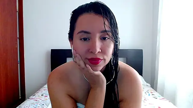 Snapshot of emely_sexx20 chatting on 09-30-25, 03:28 emely sexx20 online show from 09-30-25, 03:28