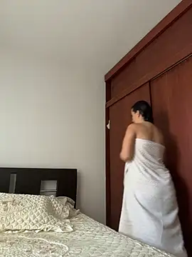 emely sexx20 online show from 03-19-26, 07:40