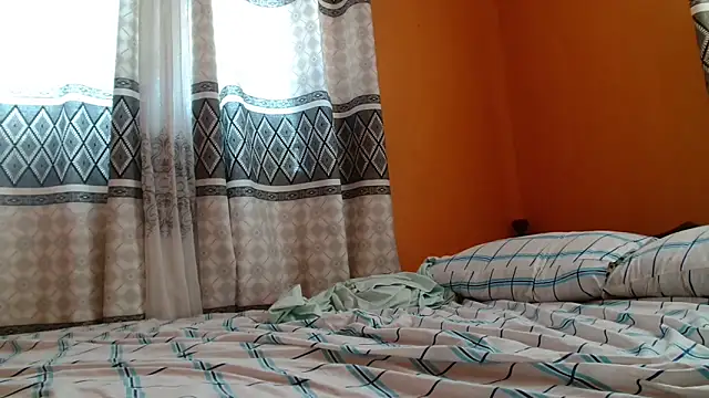 Snapshot of titi_fiesta chatting on 12-22-25, 12:46 titi fiesta online show from 12-22-25, 12:46