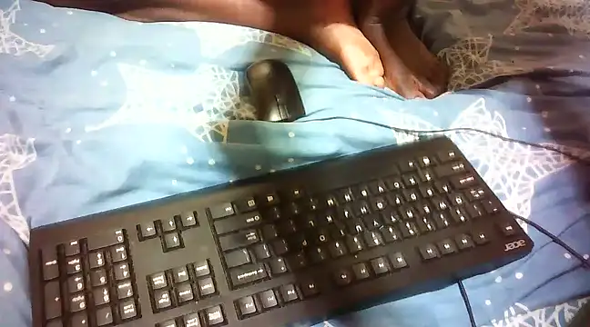 Snapshot of sexy_shaqwira chatting on 03-15-25, 02:14 sexy shaqwira online show from 03-15-25, 02:14