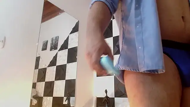 BrianMalonee online show from 02-08-25, 04:47