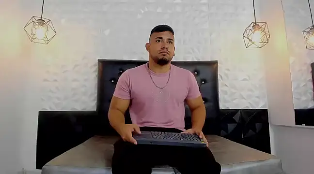 BrianMalonee online show from 02-10-25, 01:55