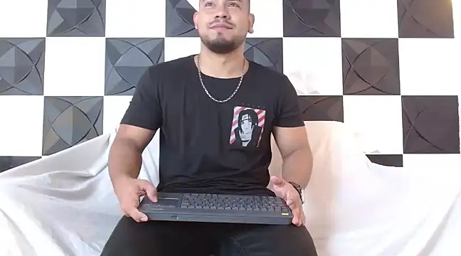 BrianMalonee online show from 03-05-25, 01:50