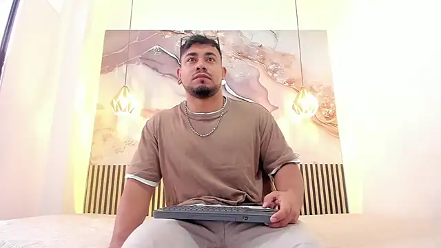 BrianMalonee online show from 11-11-25, 11:54