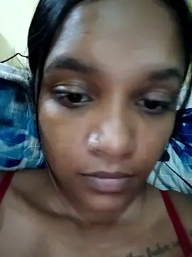 Indianqueen03 online show from 02-05-26, 06:34