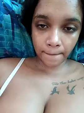 Indianqueen03 online show from 03-26-26, 09:59