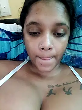 Indianqueen03 online show from 04-18-26, 12:20