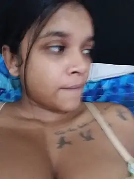Snapshot of Indianqueen03 chatting on 07-16-26, 09:21 Indianqueen03 online show from 07-16-26, 09:21
