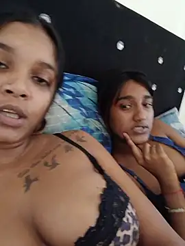 Snapshot of Indianqueen03 chatting on 07-22-26, 12:30 Indianqueen03 online show from 07-22-26, 12:30