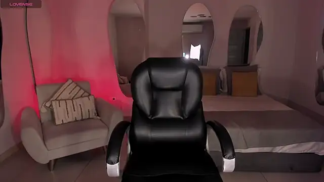 AlessaRomero online show from 11-12-25, 07:57