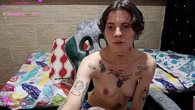 pretty cristal69 online show from 01-01-25, 11:51