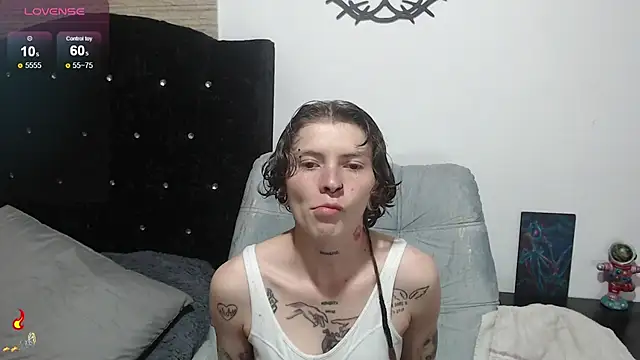 pretty cristal69 online show from 09-08-25, 10:42