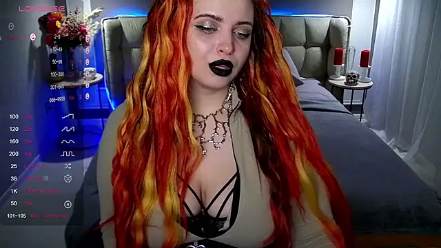 Miss Maya Mils online show from 01-18-25, 01:08