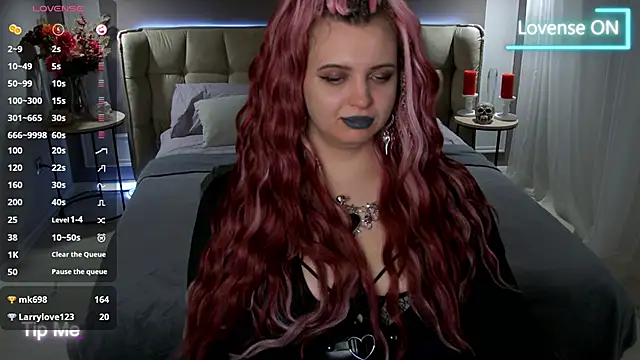 Miss Maya Mils online show from 03-01-25, 07:19