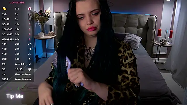 Miss Maya Mils online show from 10-14-25, 01:06