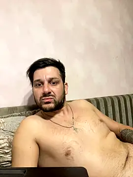 Snapshot of MaeltraJoy chatting on 10-07-25, 01:47 MaeltraJoy online show from 10-07-25, 01:47