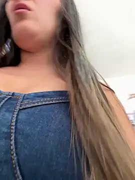 Snapshot of Rousse92 chatting on 05-31-26, 09:05 Rousse92 online show from 05-31-26, 09:05