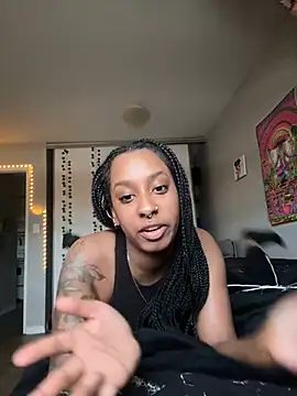 Your Paris online show from 02-28-25, 12:32