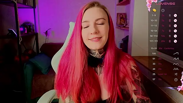 Roxy      online show from 11-27-25, 06:04