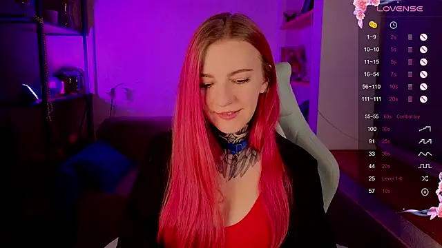 Roxy      online show from 11-28-25, 06:16