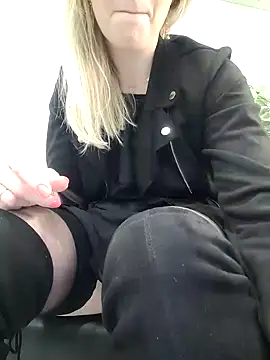 Amitiel Angel online show from 01-12-25, 04:08