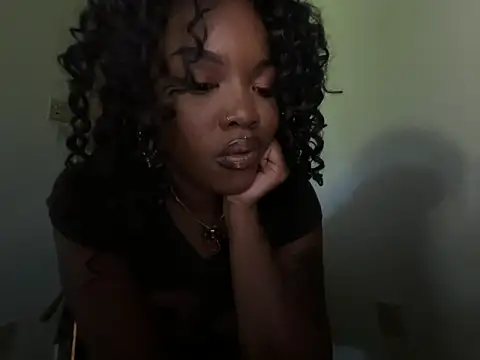 Snapshot of magicalc00ch chatting on 06-22-26, 11:02 magicalc00ch online show from 06-22-26, 11:02