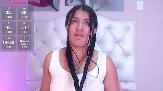 scarlet fostt  online show from 01-05-25, 06:24