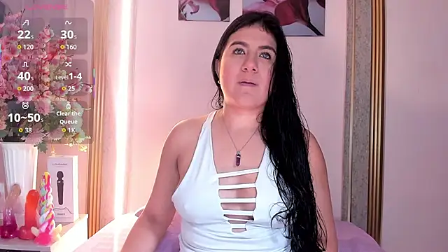 scarlet fostt  online show from 12-02-25, 12:21